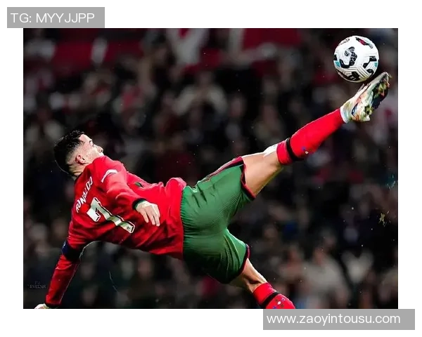 公认最好的足球明星背后的传奇故事与成就解析