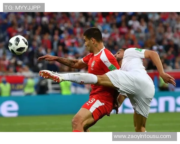 从街头到绿茵场足球明星的奋斗与成长之路