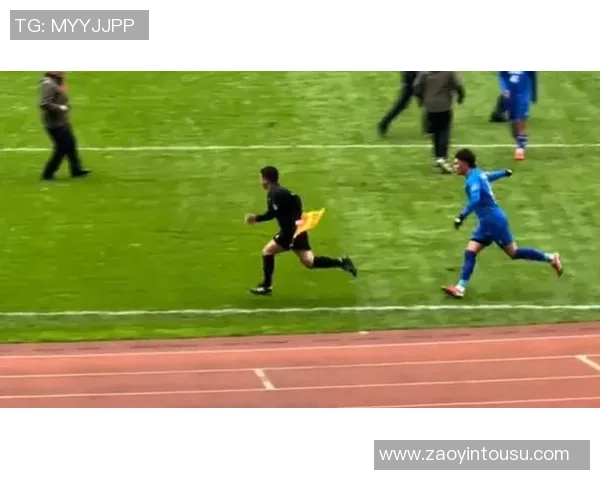 足球场上激烈冲突引发大规模斗殴视频曝光引发众人热议与反思