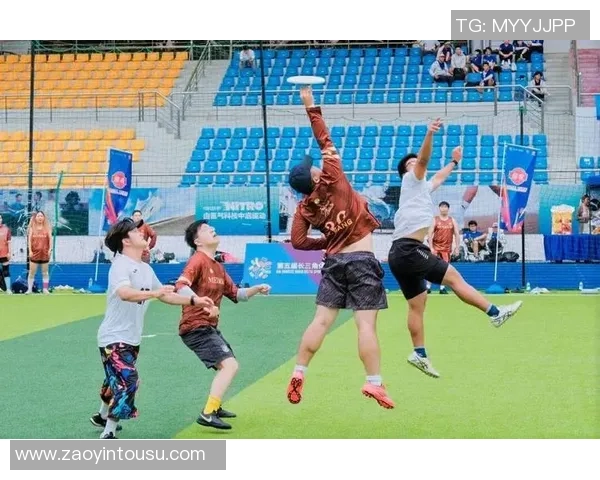 飞盘竞技的魅力与挑战：探寻北京飞盘队的战术与团队协作之道